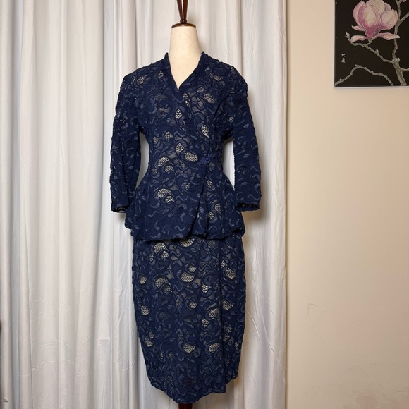 Elana Kattan Dresses & Skirts - Elana Kattan Lace 2 Piece Skirt Set Wrap Peplum Top Navy Blue Women’s L / M